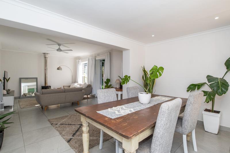 To Let 5 Bedroom Property for Rent in Kirstenhof Western Cape